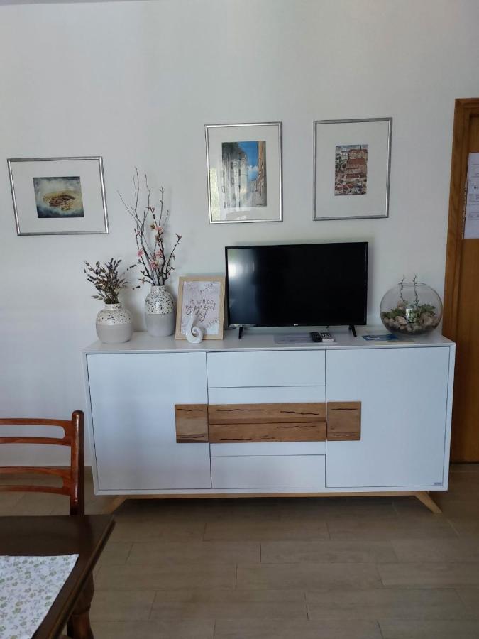 Apartment Anica *