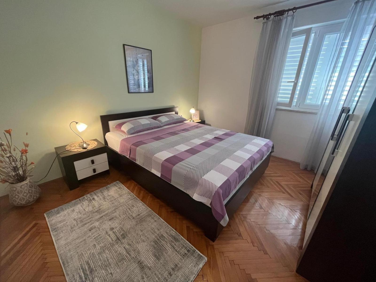 Anica Apartment *