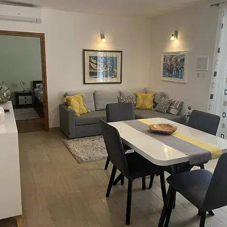 Apartmani Anica Risika Exterior photo