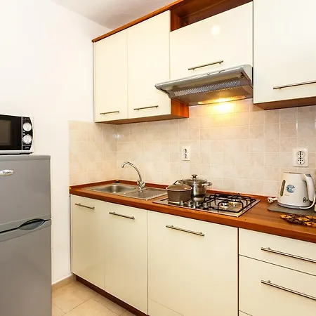 Apartmani Anica Risika Exterior photo
